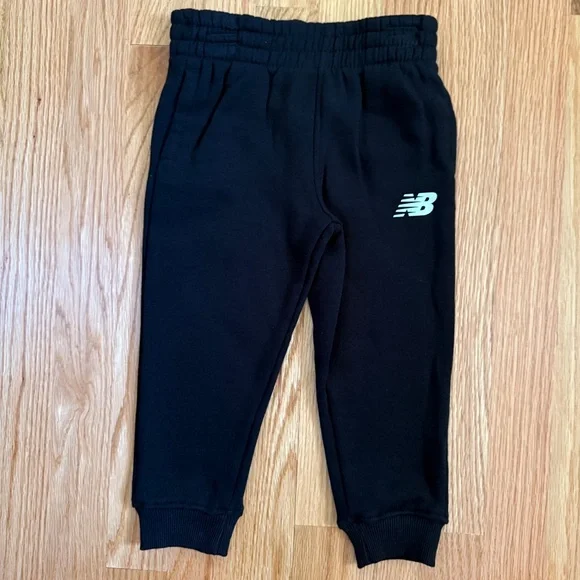 New Balance Little Boy 3 Piece Outfit - Picture 7 of 16